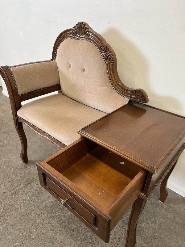 Chippendale vintage puhelinpöytä