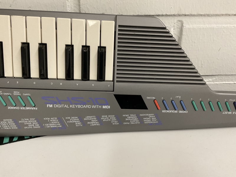 Yamaha SHS-10 Keytar Midi Keyboard