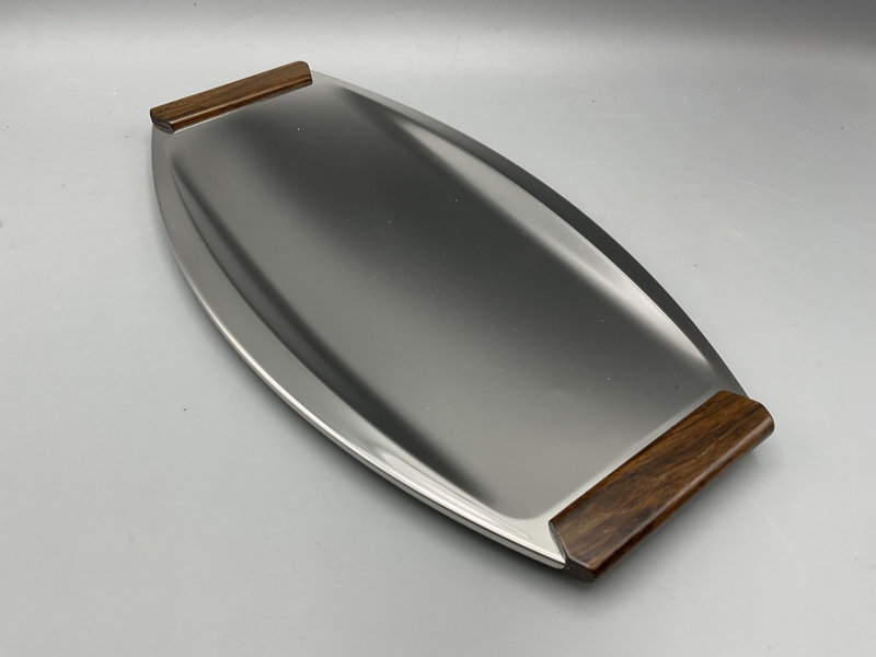 Kultakeskus Tapio Wirkkala terästarjotin