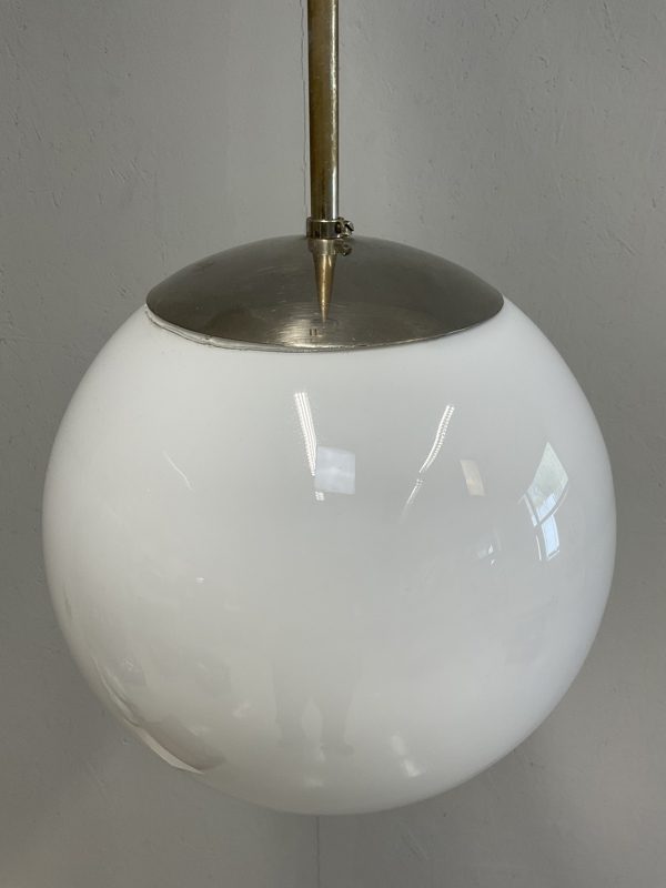 Katto valaisin pallovalaisin