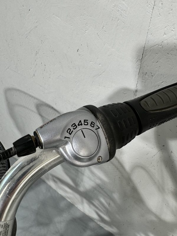 Crescent City 7v kaupunki pyörä 28 tuumaa