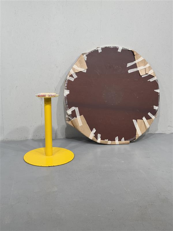 Ruokapöytä 70-luku, halkaisija 120cm