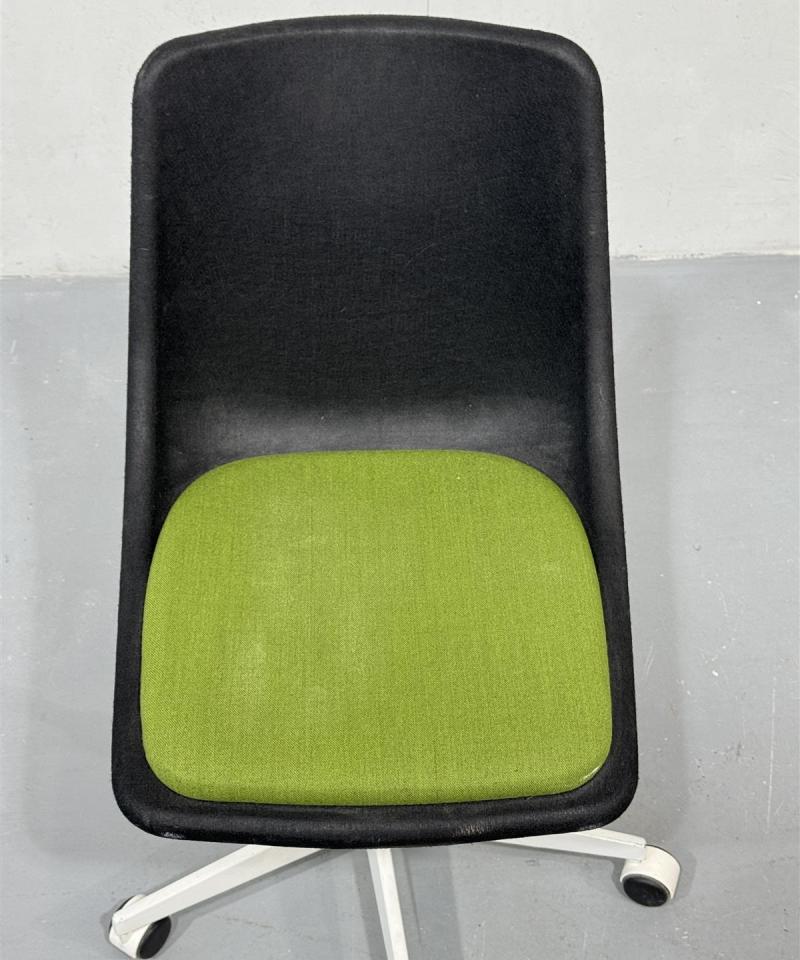 Inno Kola Stac Z työtuoli korkeussäädöllä