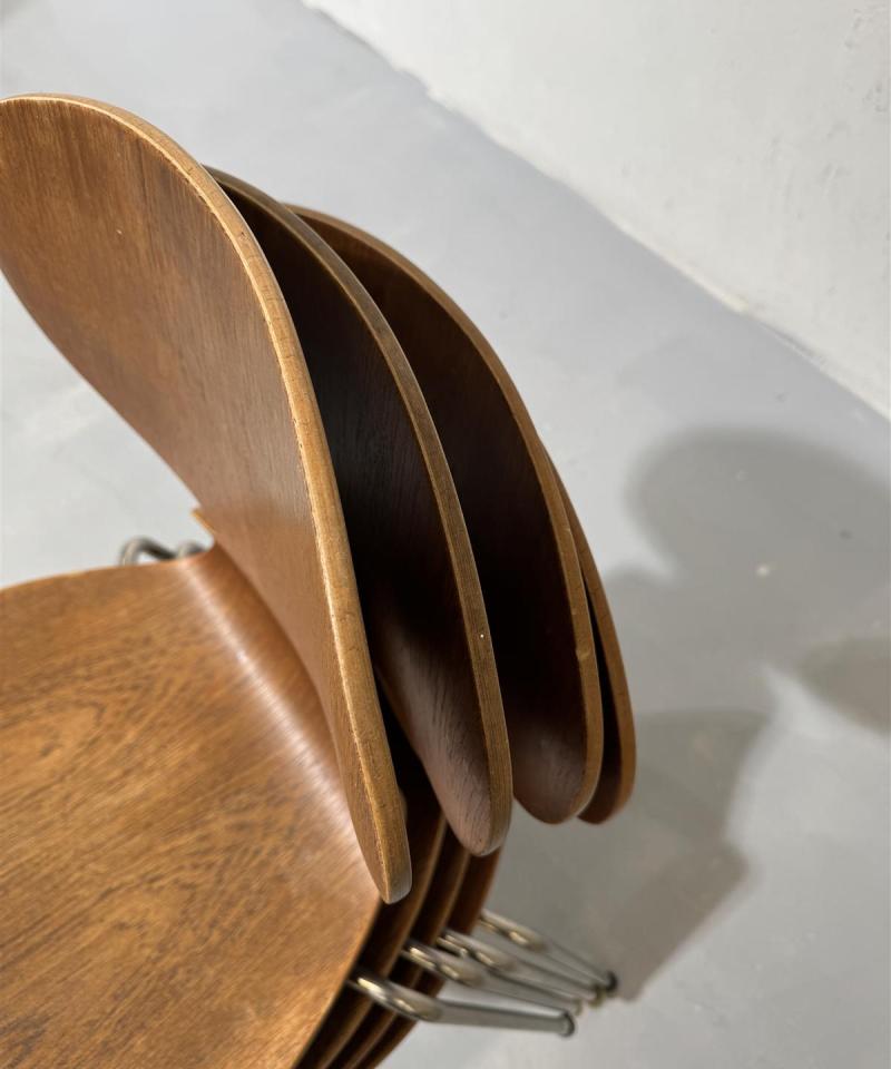 Fritz Hansen Muurahainen tuoli tiikki (4 kpl)