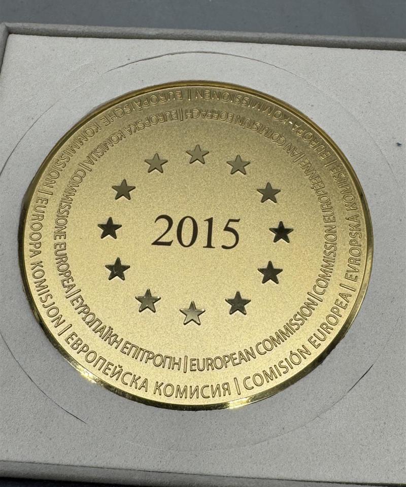 Pronssimitali Arthus-Bertrand European Commission 20th Anniversary