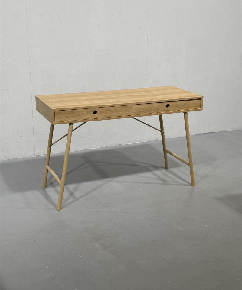 Jysk Lindved työpöytä 120x48