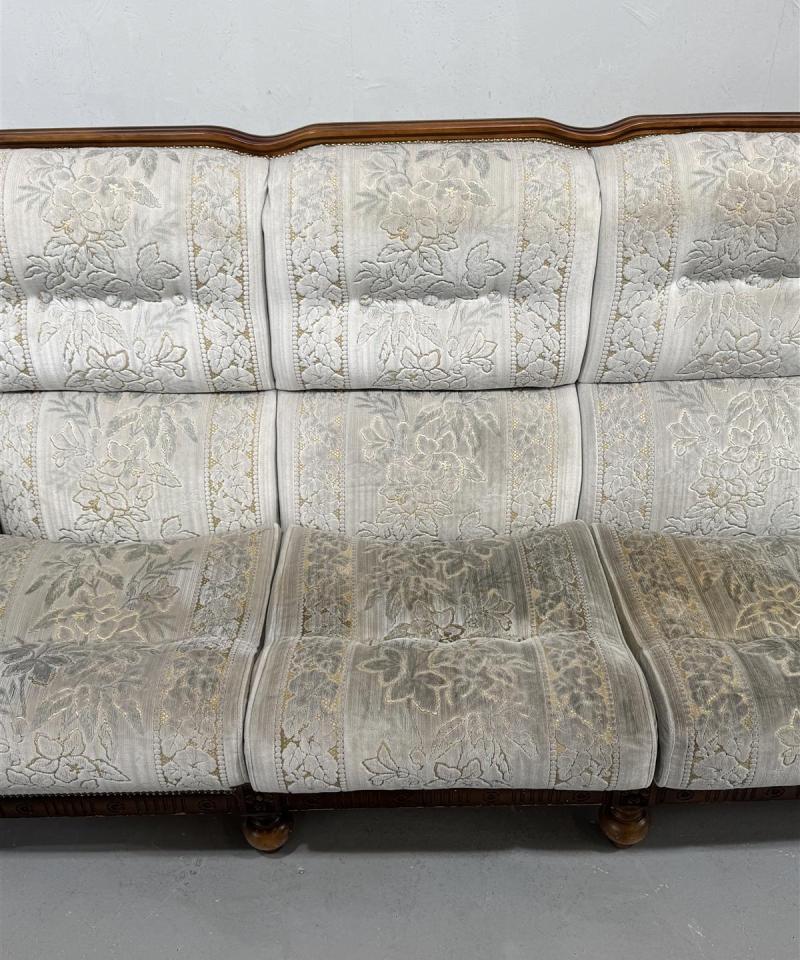 Kruunukaluste rokokoo sohva 3 istuttava