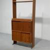 Vintage teak hyllykkö alakaapeilla ja tasoilla