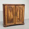 Antiikkinen puukaappi 1700/1800 luku kaiverruksilla