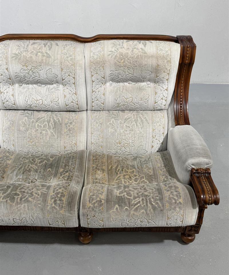 Kruunukaluste rokokoo sohva 3 istuttava