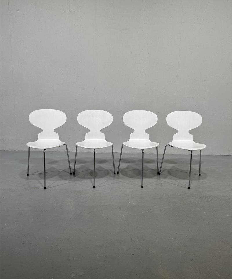 Fritz Hansen Muurahainen tuoli valkoinen (4 kpl)