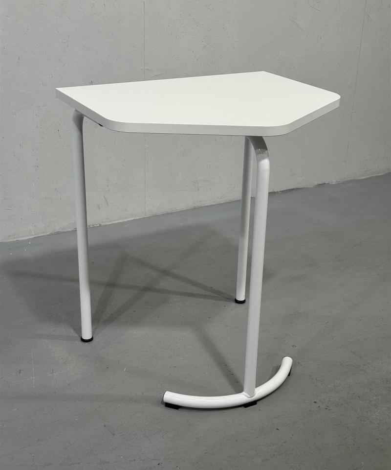 Isku pöytä, valkoinen nuoli