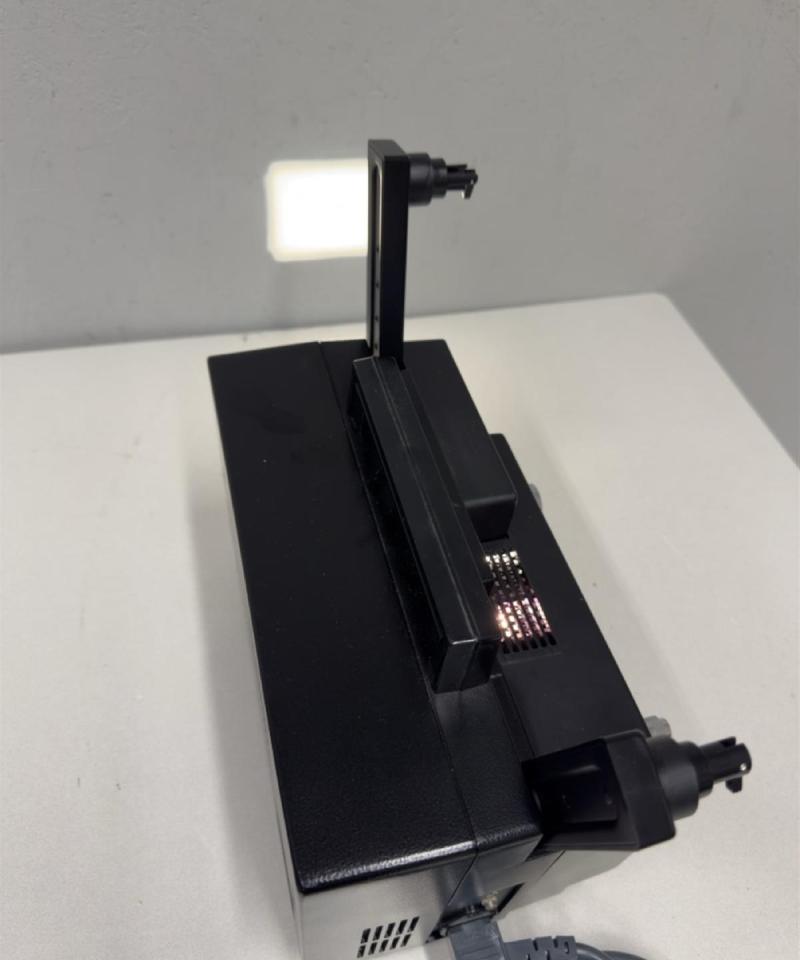 Elmo K-100 kaitafilmi projektori 8mm