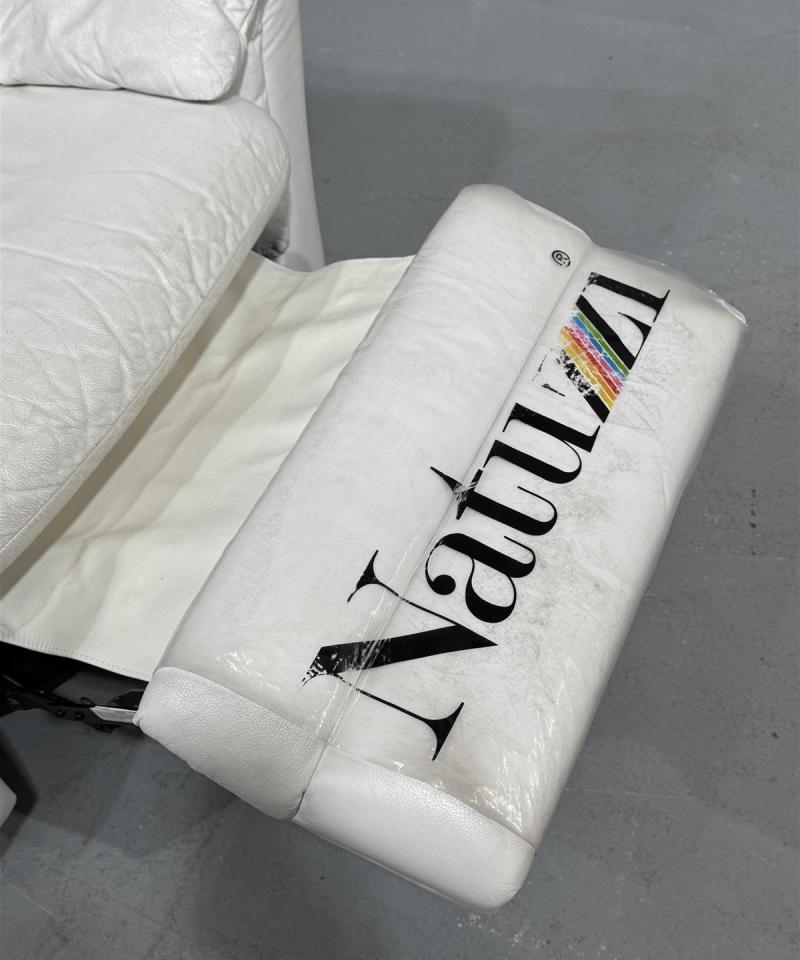 Natuzzi recliner nojatuoli keinuva ja pyörivä valkoinen