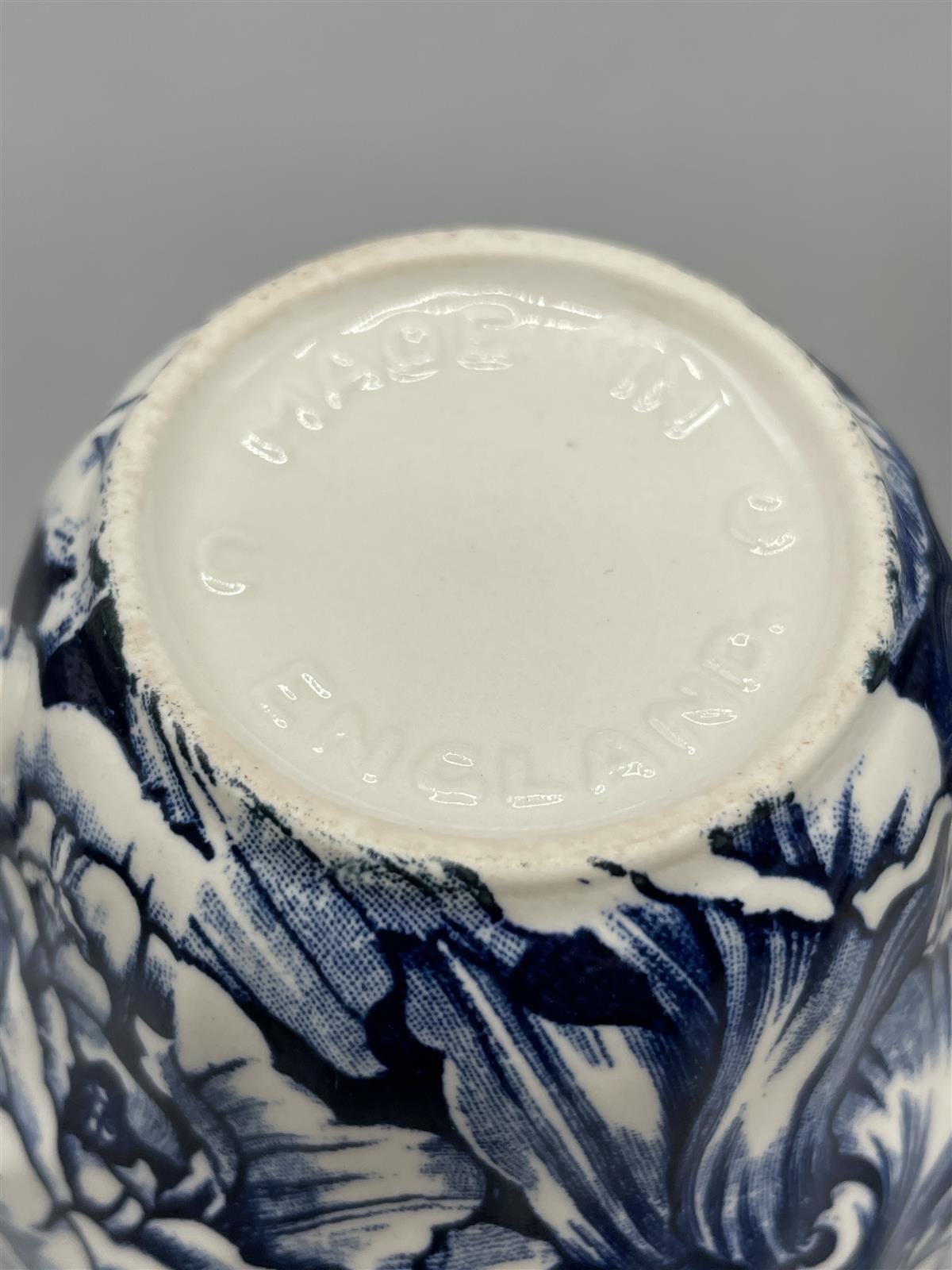 Churchill teekupit ja lautaset 4kpl