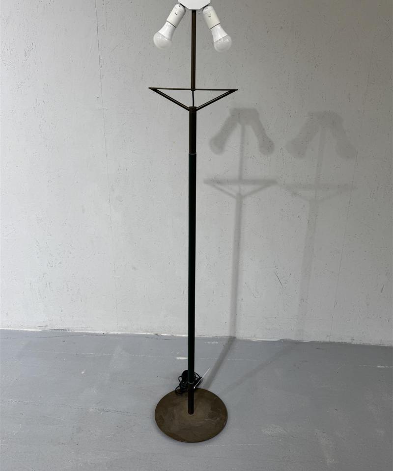 Hotel Kämp Carpyen Jerry jalkavalaisin (runko) design Nahtrang Disseny