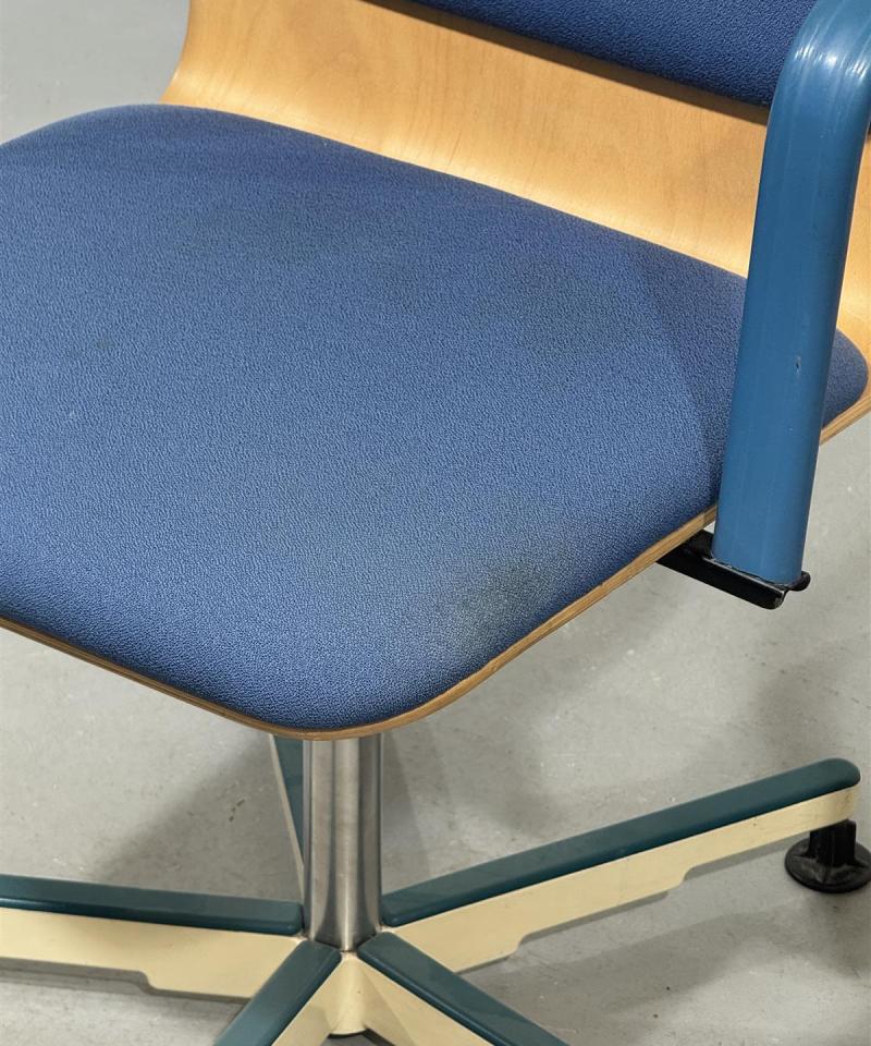Kukkapuro Avarte Sirkus tuoli sininen