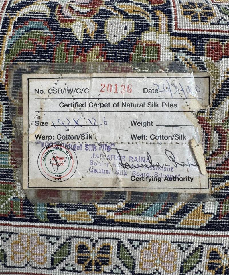 Itämainen silkkimatto 126x192 Intia