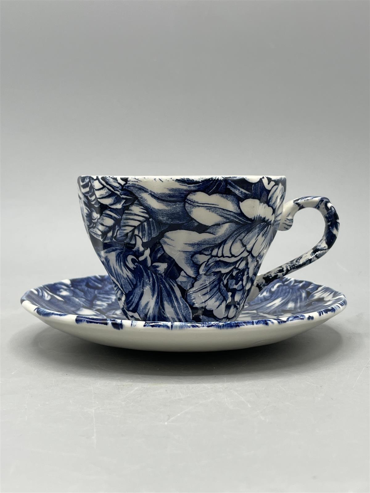 Churchill teekupit ja lautaset 4kpl