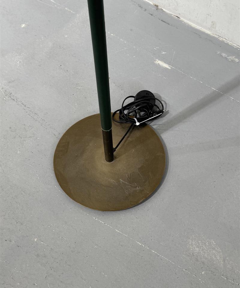 Hotel Kämp Carpyen Jerry jalkavalaisin (runko) design Nahtrang Disseny