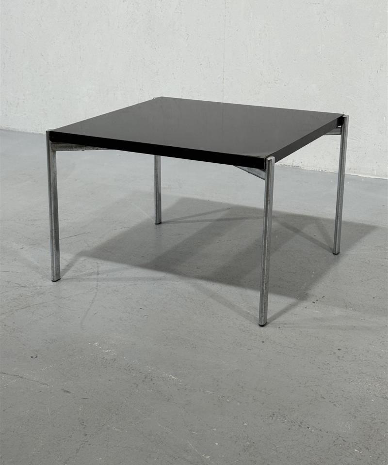 Artek Kiki pöytä Ilmari Tapiovaara