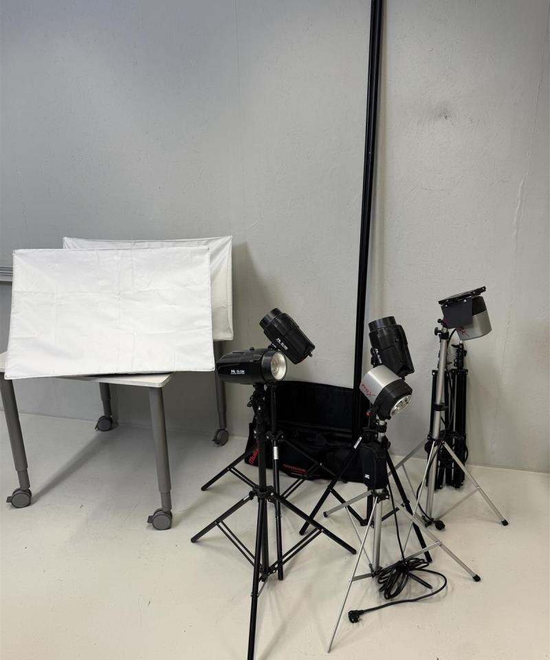 Falcon Eyes SS-150D & ProX studiovalot ja tarvikkeita