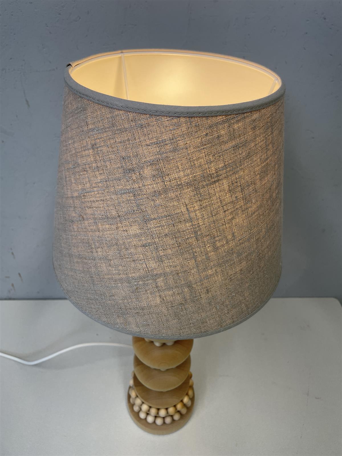 Aarikka Keisarinna pöytävalaisin, Pauliina Aarikka