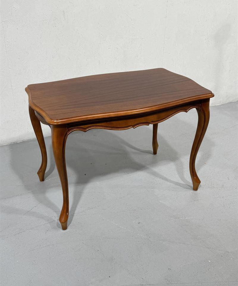 Rokokoo sohvapöytä