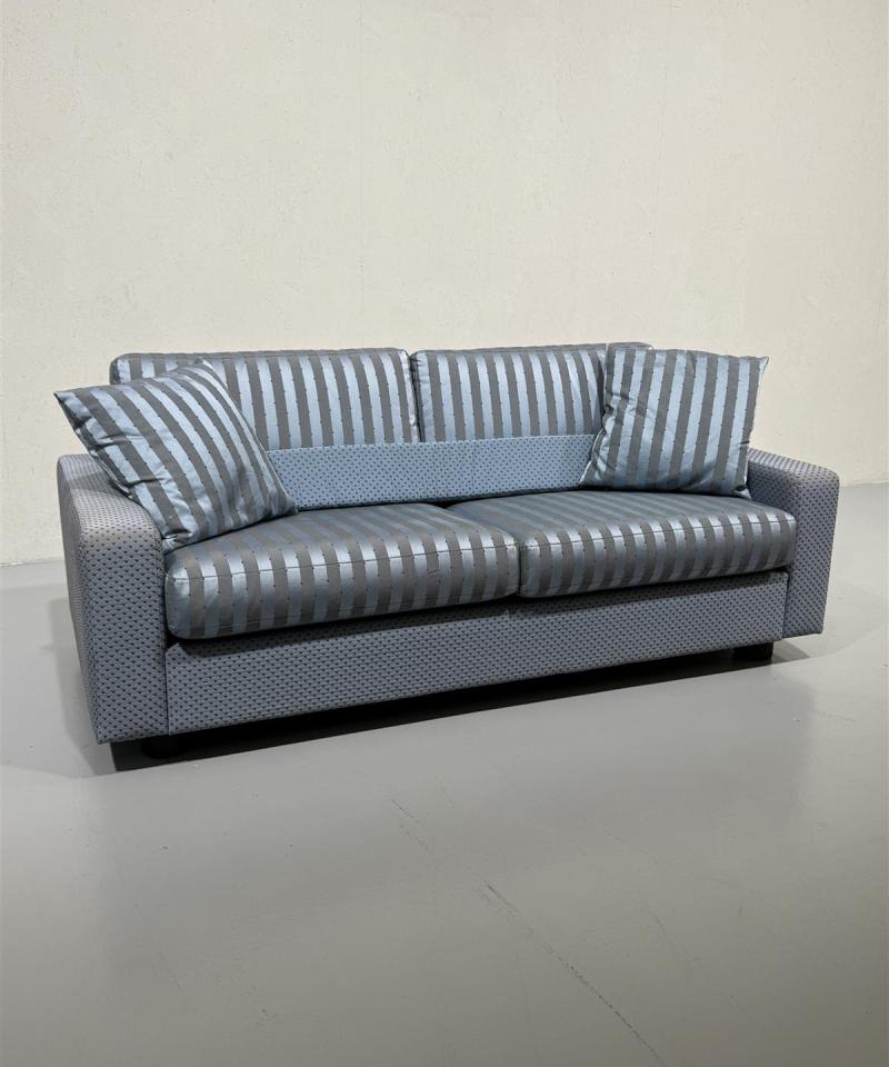 Raidallinen 2 istuttava sohva