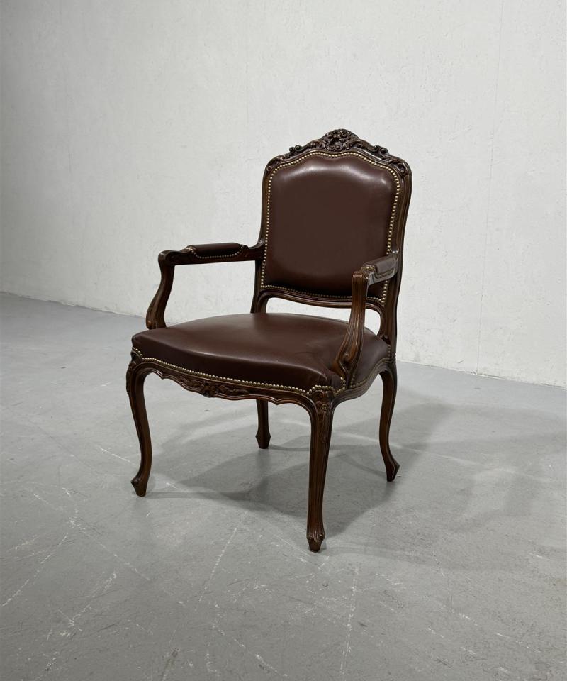 Rokokoo nojatuoli nahkaverhoilu