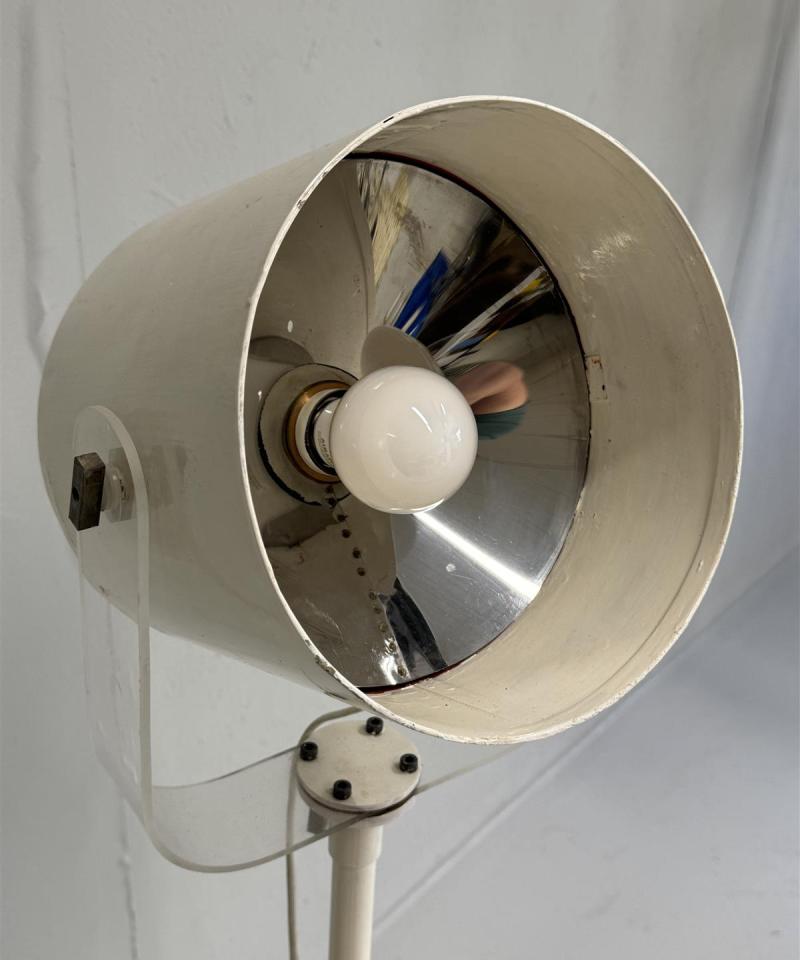 Retro jalkavalaisin 70 luku valkoinen