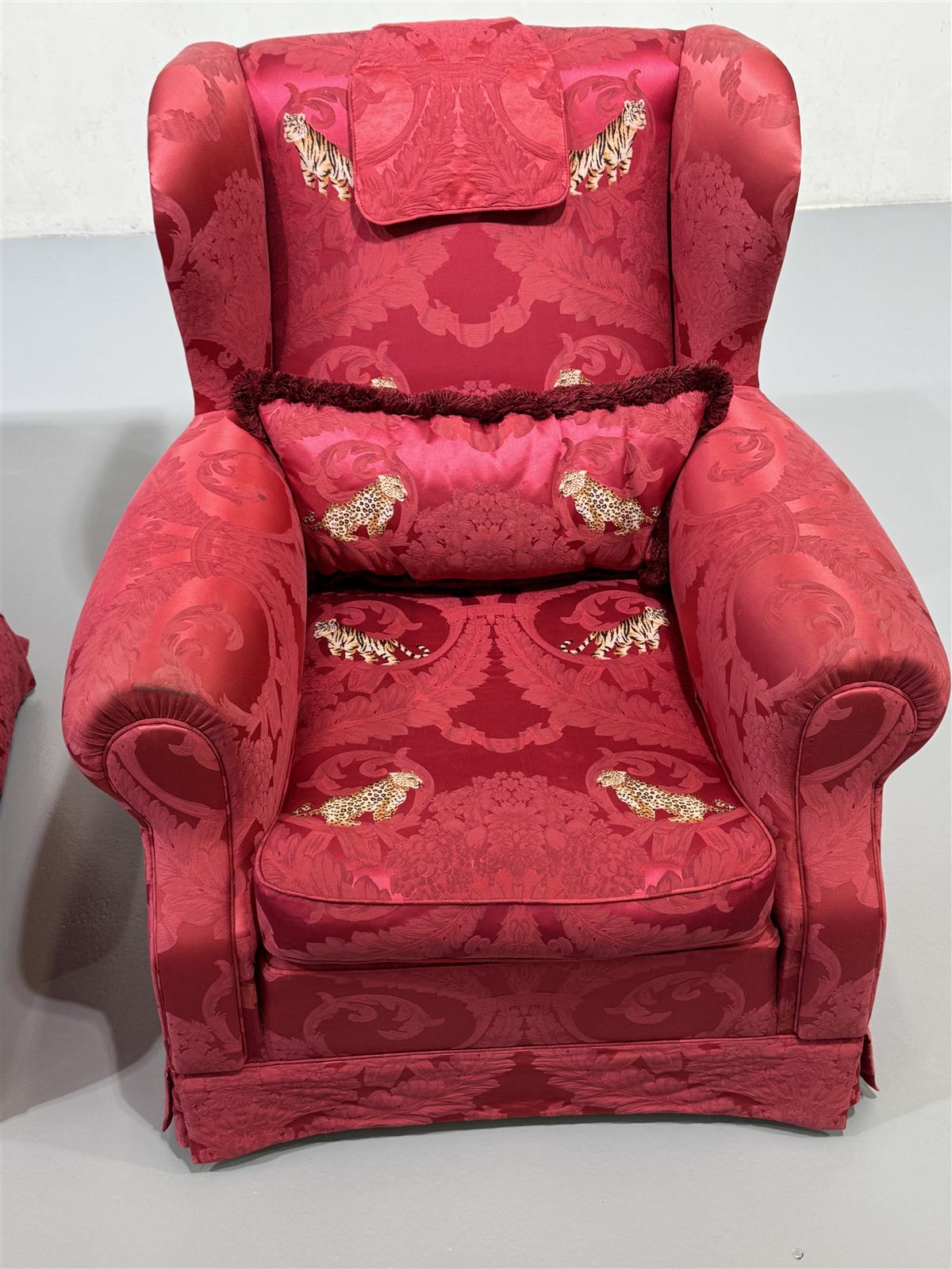 Vintage "Tiikeri" nojatuolit, punaiset (2 kpl)