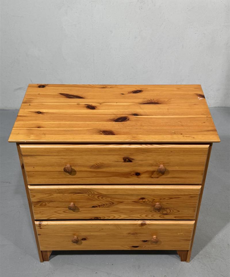 Lipasto 3 tasoa, mäntypuu