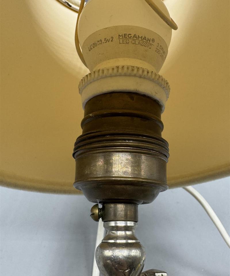 Vintage pöytävalaisin heiluva