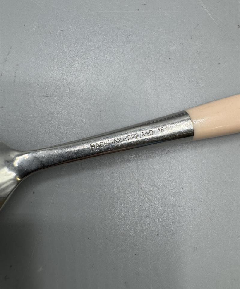 Hackman Lion aterimet 7 kpl Bertel Gardberg