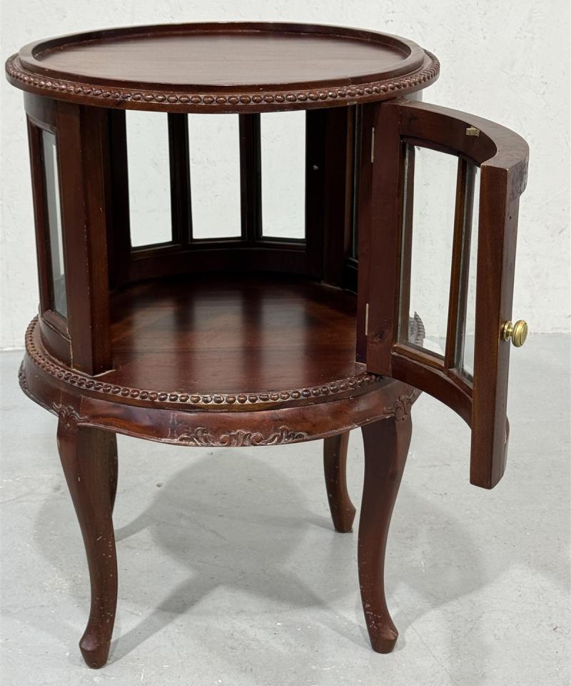 Baarikaappi vitriini pyöreä