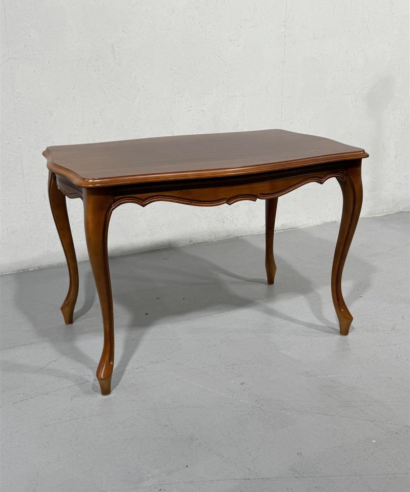 Rokokoo sohvapöytä