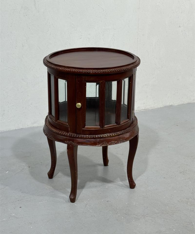 Baarikaappi vitriini pyöreä