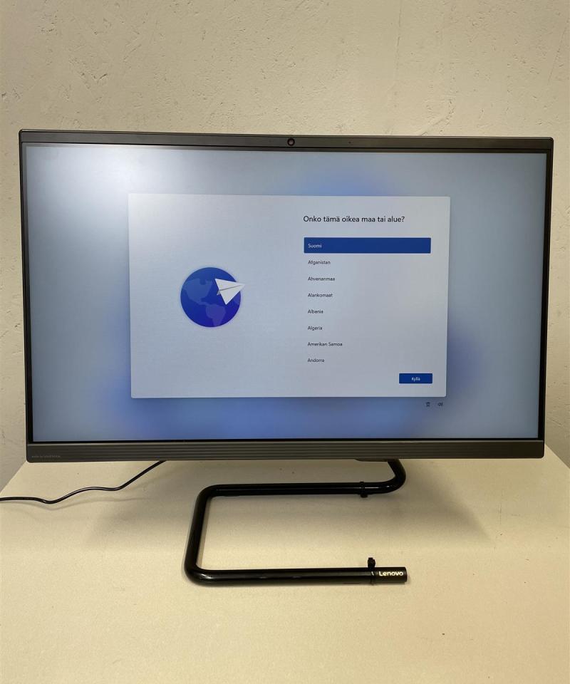 Lenovo 24” ideaCentre AIO3 pöytätietokone