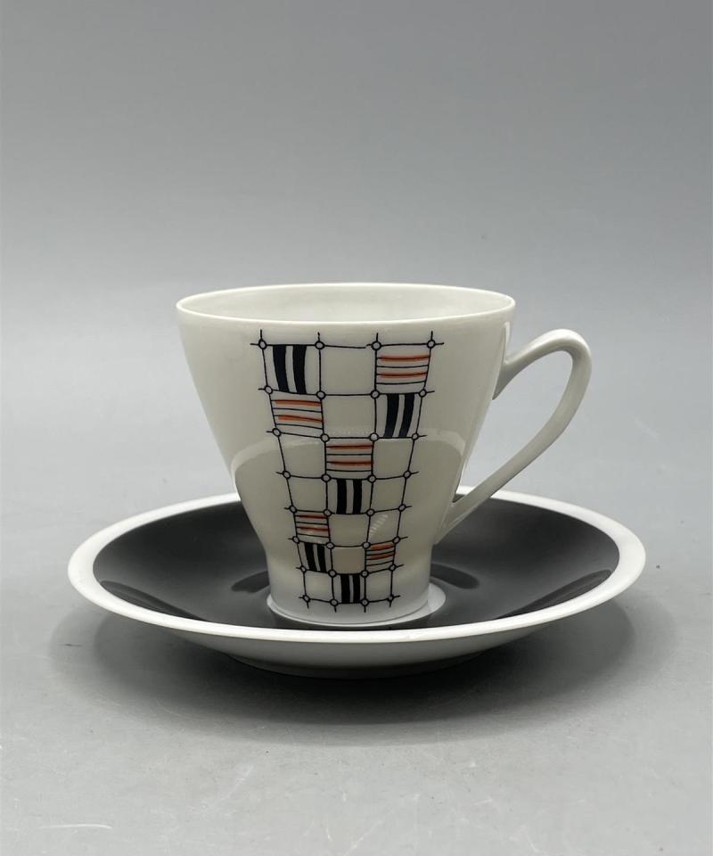 Freiberger Porzellan kahviastiat 8-osaa