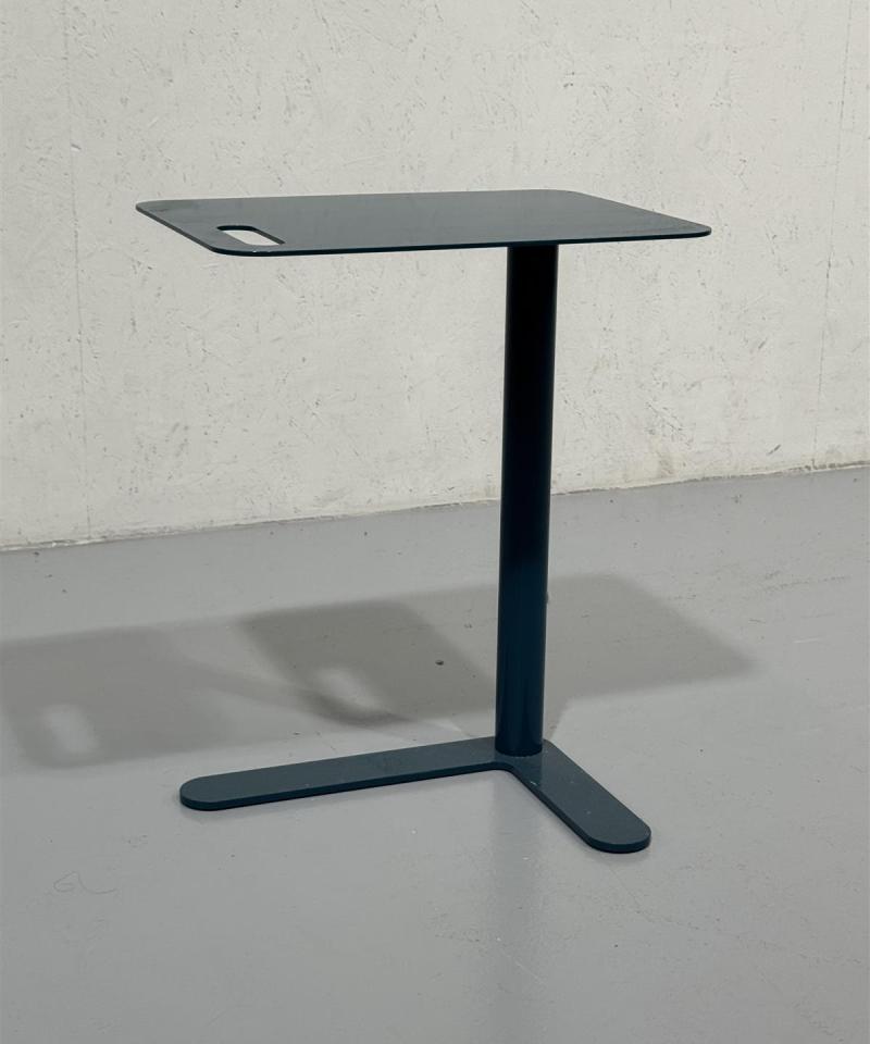 Martela Trailer apupöytä tumma