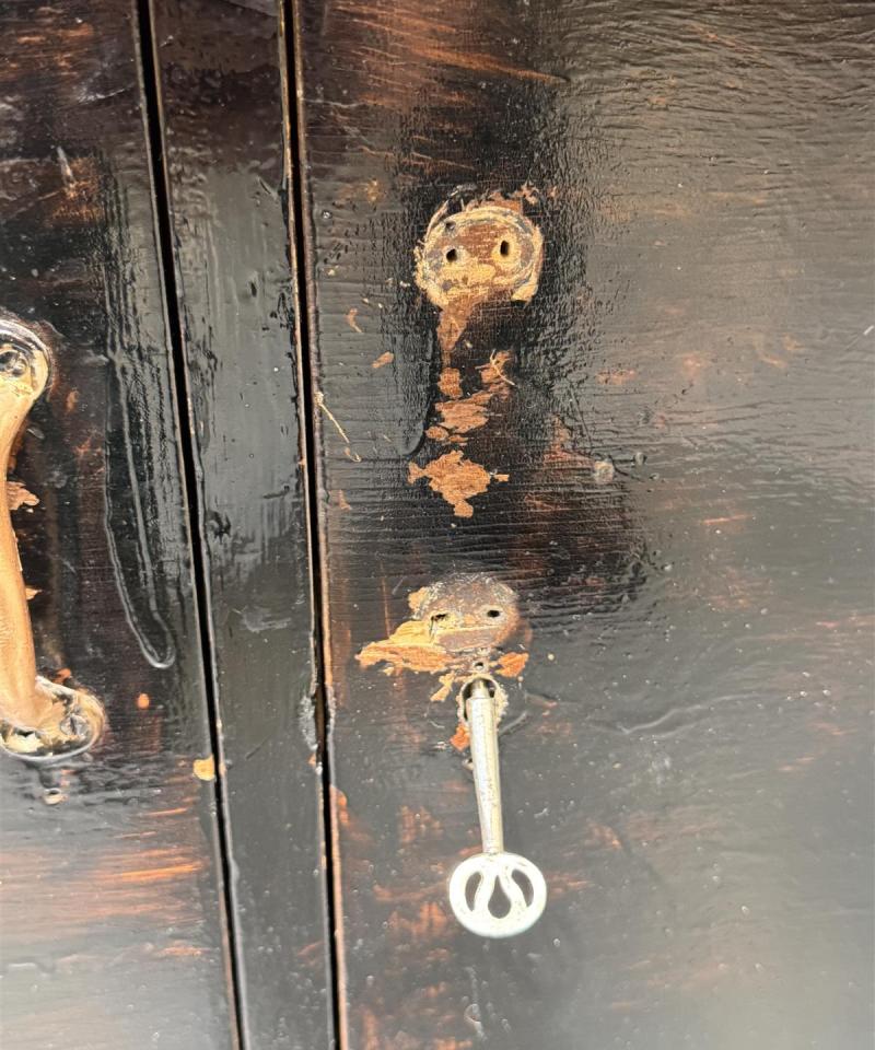 Vintage 50-luku senkki tumma