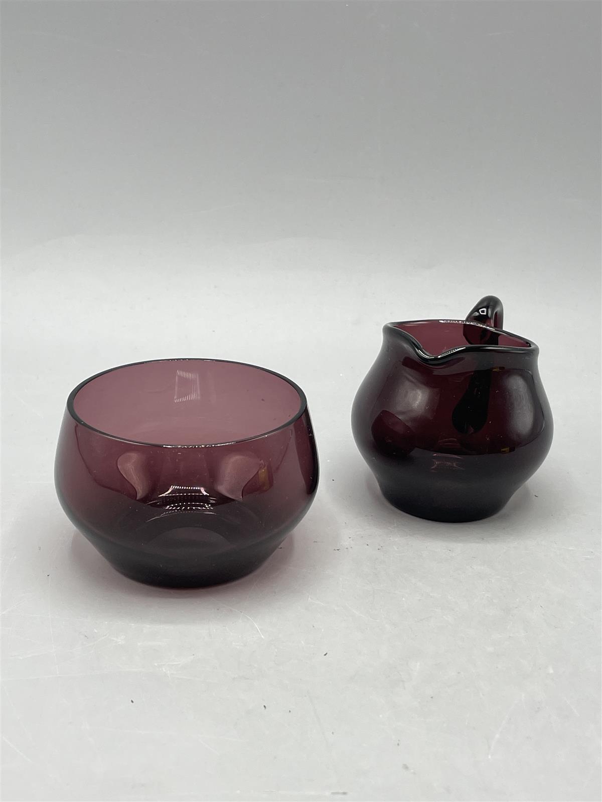 Kumela Lila sokerikko ja kermakko