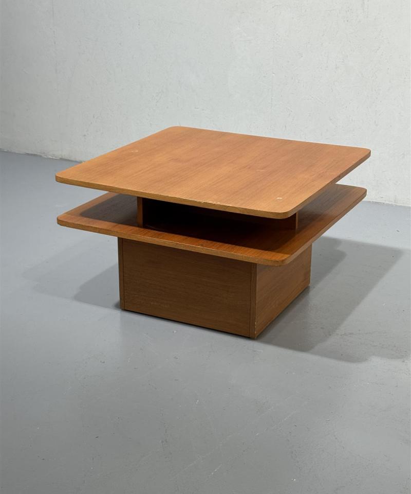 Retro sohvapöytä puu 80x80