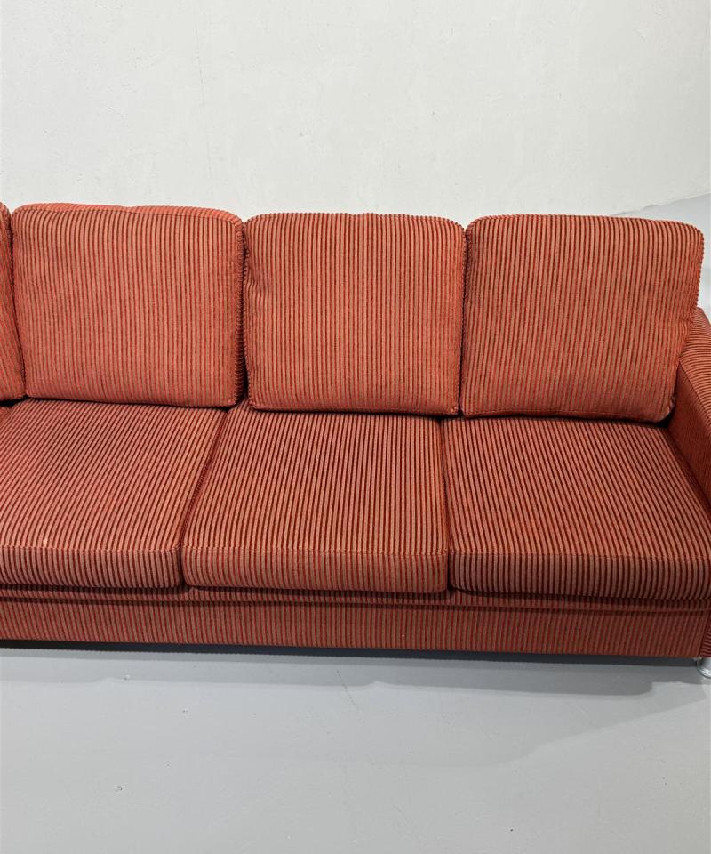 Laulumaa kulmasohva punainen