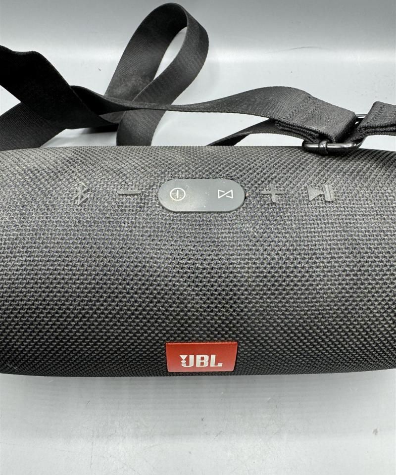 JBL Xtreme kannettava kaiutin
