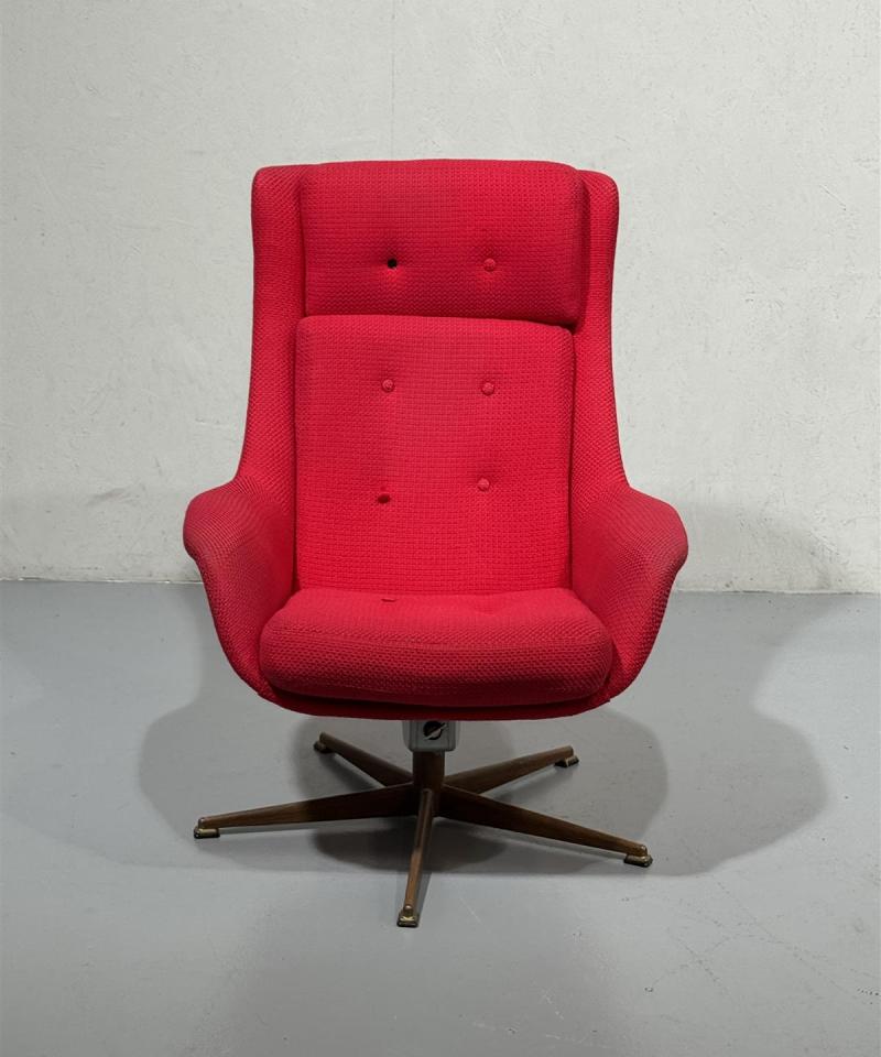 Retro nojatuoli punainen