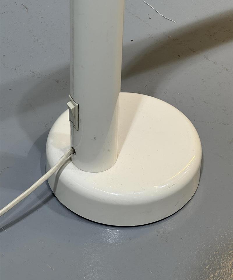 Atelje Lyktan Tuben retro pöytävalaisin