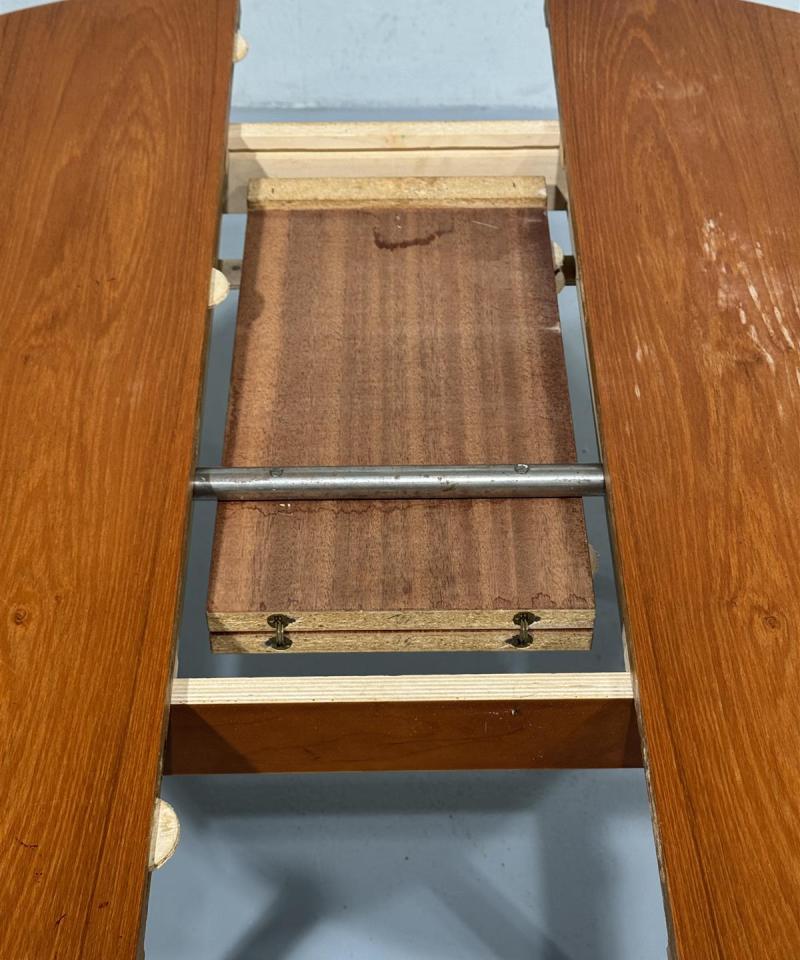 Vintage teak 60-luku ruokapöytä jatkettava