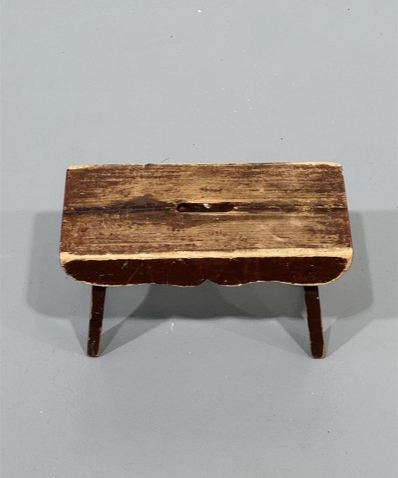 Vintage talonpoikaistyyli pikku jakkara